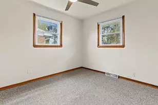 2286 Wood Dr, Beloit, WI 53511 - Photo 15