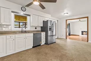 2286 Wood Dr, Beloit, WI 53511 - Photo 3