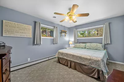 12323  Woodside Ct, Wauwatosa, WI 53226 - Photo 17