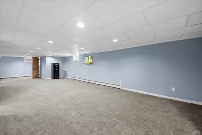 12323  Woodside Ct, Wauwatosa, WI 53226 - Photo 23