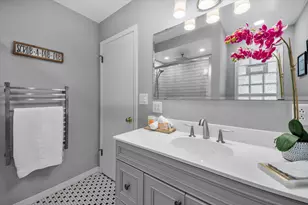 12323 Woodside Ct, Wauwatosa, WI 53226 - Photo 15
