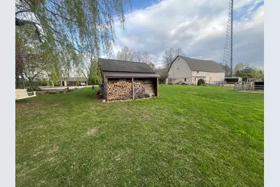 8817  Cedar Sauk Rd, Cedarburg, WI 53080 - Photo 11
