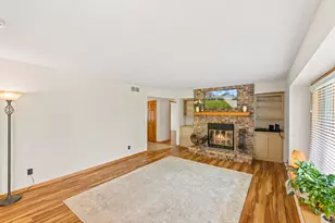 9906 N Concord Dr, Mequon, WI 53097 - Photo 9