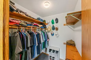 9906 N Concord Dr, Mequon, WI 53097 - Photo 23