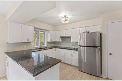 9906 N Concord Dr, Mequon, WI 53097 - Photo 15