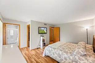 9906 N Concord Dr, Mequon, WI 53097 - Photo 21