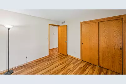 9906 N Concord Dr, Mequon, WI 53097 - Photo 27