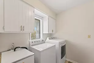 9906 N Concord Dr, Mequon, WI 53097 - Photo 19