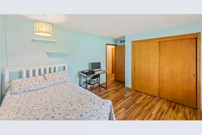 9906 N Concord Dr, Mequon, WI 53097 - Photo 25