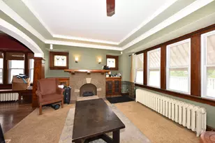 422 W Harrison Ave, Milwaukee, WI 53207 - Photo 9