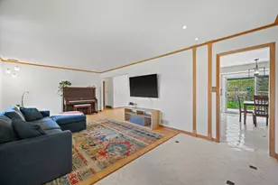 6660 N Braeburn Ln, Glendale, WI 53209 - Photo 13