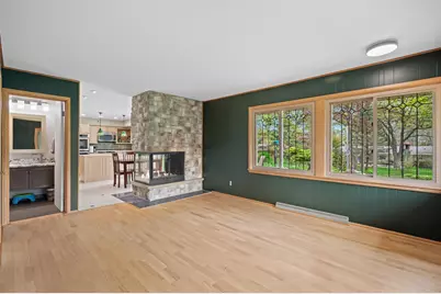 6660 N Braeburn Ln, Glendale, WI 53209 - Photo 9