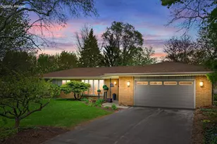 6660 N Braeburn Ln, Glendale, WI 53209 - Photo 3