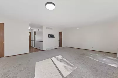 5736  Cambridge Cir, Racine, WI 53406 - Photo 5