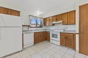 5736 Cambridge Cir, Racine, WI 53406 - Photo 7