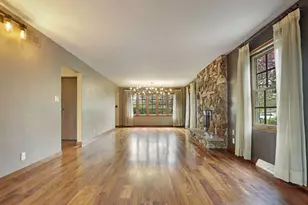 8715 108th Ave, Pleasant Prairie, WI 53158 - Photo 11