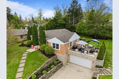 224  Lookout Dr, Lake Geneva, WI 53147 - Photo 1