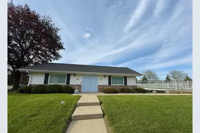 10320 W Whitnall Edge Cir #E, Franklin, WI 53132 - Photo 21