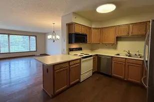10320 W Whitnall Edge Circle, Franklin, WI 53132 - Photo 3
