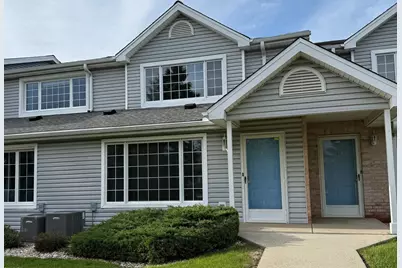 10320 W Whitnall Edge Cir #E, Franklin, WI 53132 - Photo 1