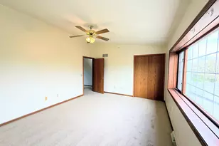 10320 W Whitnall Edge Circle, Franklin, WI 53132 - Photo 13