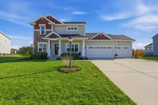 N62W13709 Sunburst Dr, Menomonee Falls, WI 53051 - Photo 1