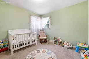 10101 W Beechwood Ave, Milwaukee, WI 53224 - Photo 11