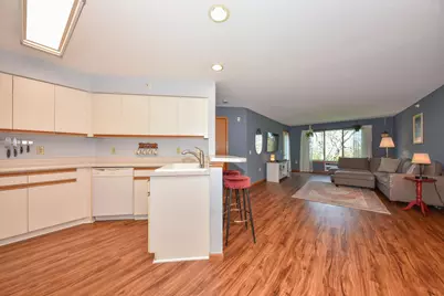 7203  Mid Town Rd #303, Madison, WI 53719 - Photo 7