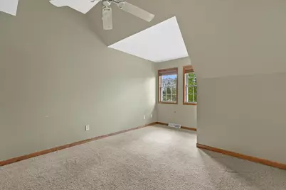 501  Drumlin Cv, Slinger, WI 53086 - Photo 17