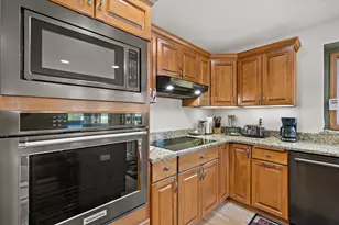 501 Drumlin Cove, Slinger, WI 53086 - Photo 9
