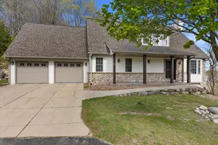 501 Drumlin Cove, Slinger, WI 53086 - Photo 3