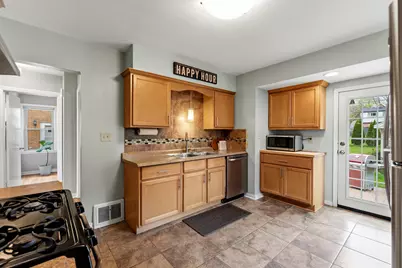 3810 N 88th St, Milwaukee, WI 53222 - Photo 5