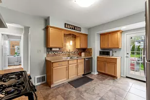 3810 N 88th St, Milwaukee, WI 53222 - Photo 5