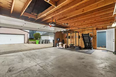 3260 S Dayfield Ave, Milwaukee, WI 53207 - Photo 29