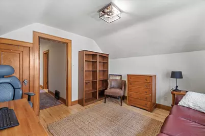 3260 S Dayfield Ave, Milwaukee, WI 53207 - Photo 17