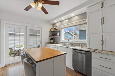 3260 S Dayfield Ave, Milwaukee, WI 53207 - Photo 7