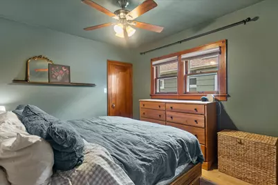 3260 S Dayfield Ave, Milwaukee, WI 53207 - Photo 11