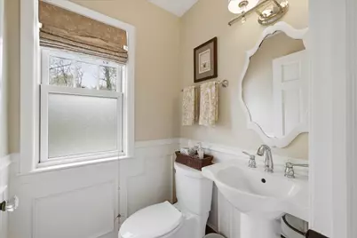 7505 N Links Way, Fox Point, WI 53217 - Photo 19
