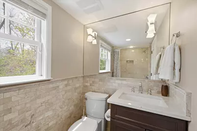 7505 N Links Way, Fox Point, WI 53217 - Photo 29