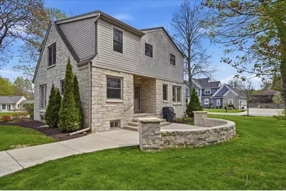 7505 N Links Way, Fox Point, WI 53217 - Photo 3