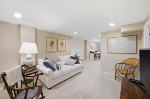 7505 N Links Way, Fox Point, WI 53217 - Photo 37