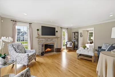 7505 N Links Way, Fox Point, WI 53217 - Photo 7