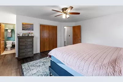 210  Dream Catcher Dr, Kewaskum, WI 53040 - Photo 17