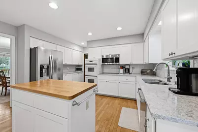 480 E Calumet Rd, Fox Point, WI 53217 - Photo 7