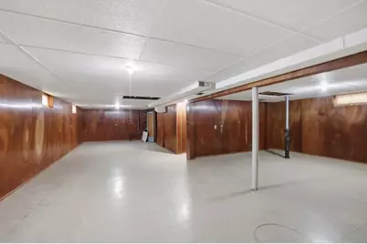 10915 W Harvard Ln, Wauwatosa, WI 53226 - Photo 19
