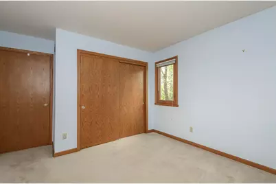 1215  Timber Rdg, Pewaukee, WI 53072 - Photo 23