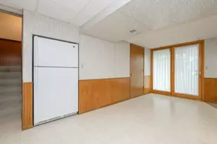 1215 Timber Ridge, Pewaukee, WI 53072 - Photo 31