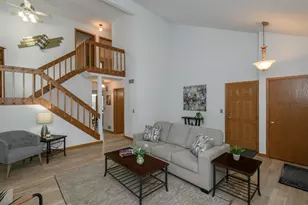 1215 Timber Ridge, Pewaukee, WI 53072 - Photo 3