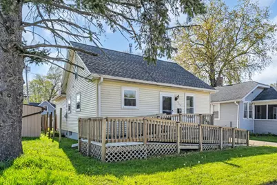 417  Island Ave Ave, Racine, WI 53405 - Photo 3