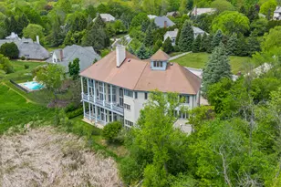 N78W13031 Country Club Ct, Menomonee Falls, WI 53051 - Photo 3